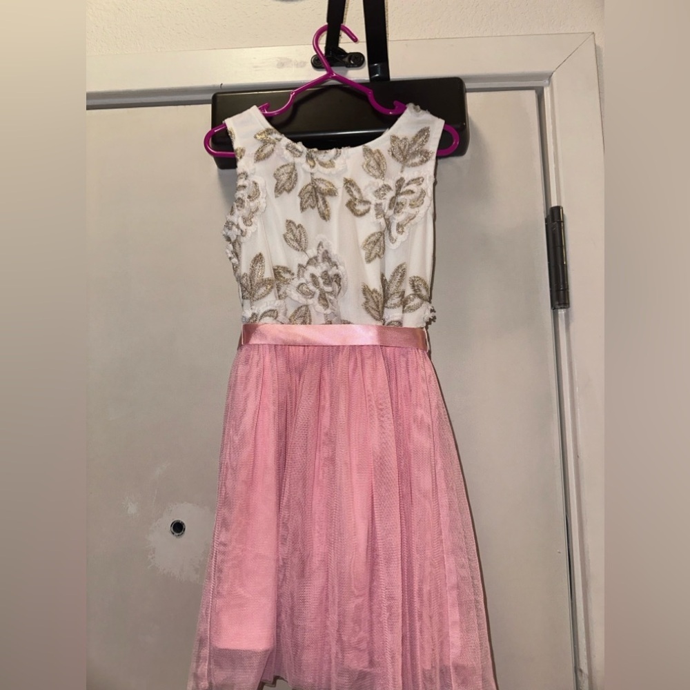 Beautiful‎ dress